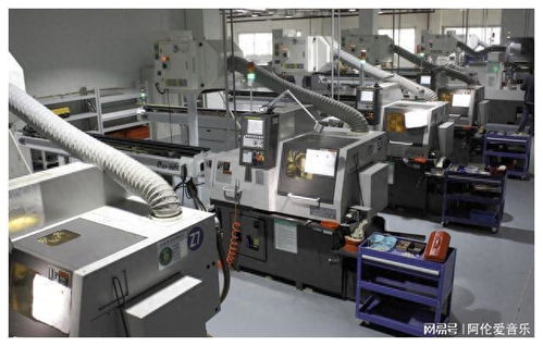 高質(zhì)量發(fā)展調(diào)研行 向著高速 可靠進(jìn)發(fā) 華豐連闖 無人區(qū)