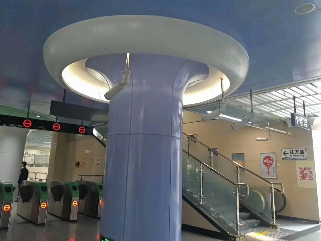 科技驅(qū)動未來 雙曲鋁單板應用走向智能