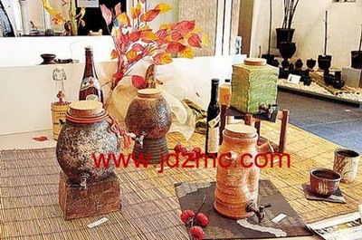 重塑藝術(shù)與商業(yè)的契合點 美國當代陶瓷藝術(shù)品市場的文化品牌發(fā)展之藝